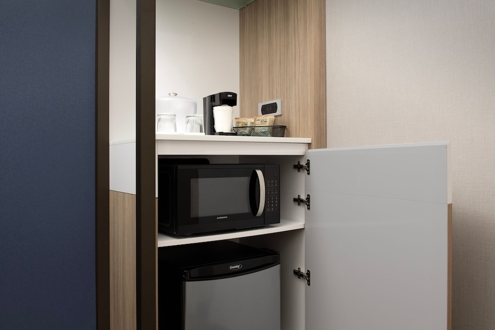Springhill Suites By Marriott Fayetteville I 95 - photo 16