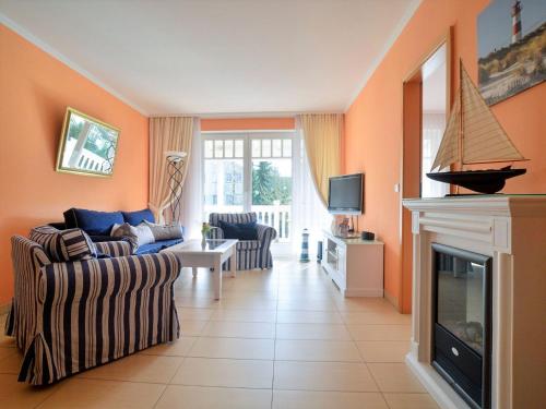 Dünenpark Binz Komfortplus Ferienwohnung mit 2 Schlafzimmern und Balkon im Obergeschoss 191 — 4-Star Luxury Hotel in Ostseebad Binz, Germany