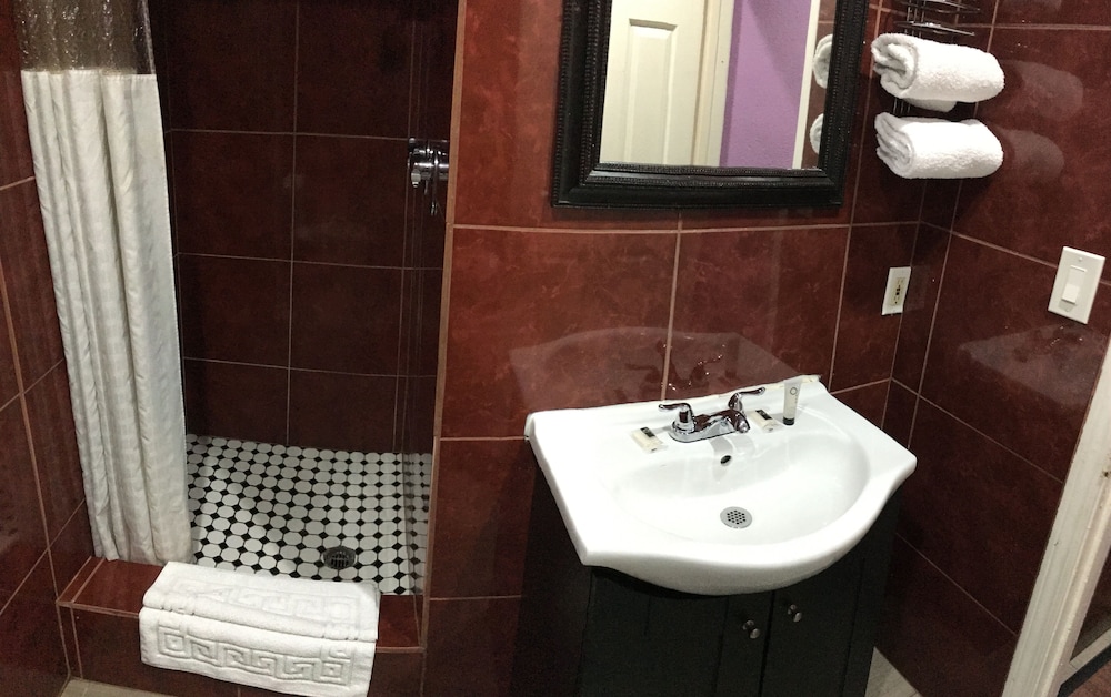 Harris Motel - photo 12