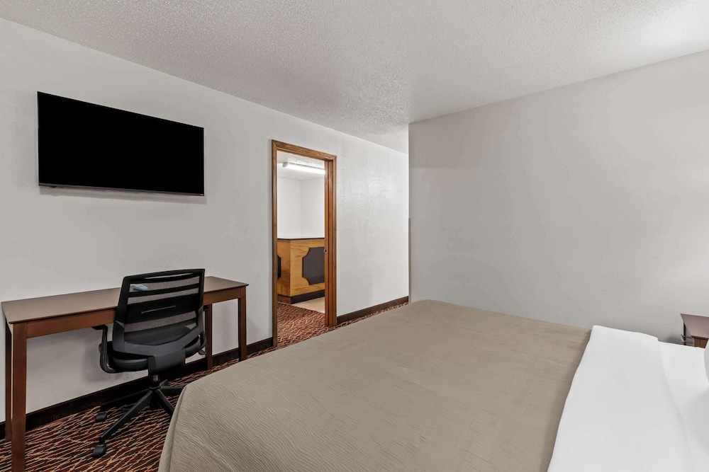 Quality Inn Marietta near Dobbins ARB - photo 24