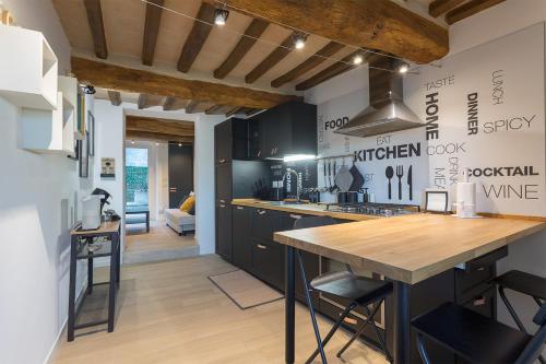 MaRì Modern Flat con Posto Auto e vicino alla Metro ItalyWeGo — 4-Star Luxury Hotel in Perugia, Italy