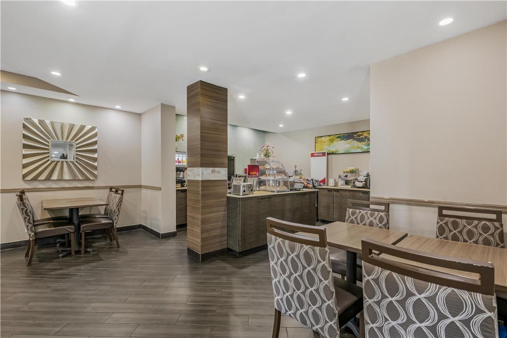 Best Western Plus Sanford Airport Lake Mary Hotel - photo 32