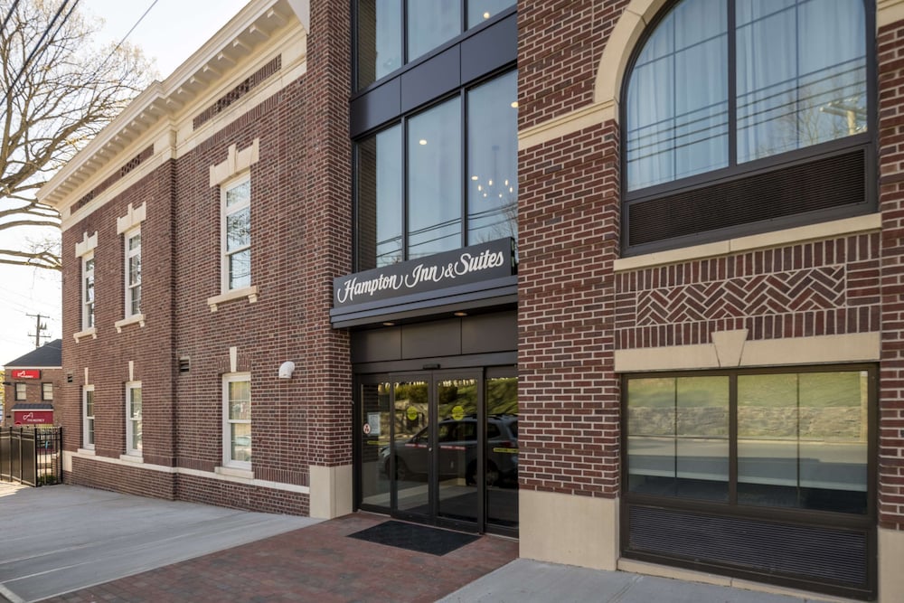 Hampton Inn & Suites Huntington Downtown - featured photo