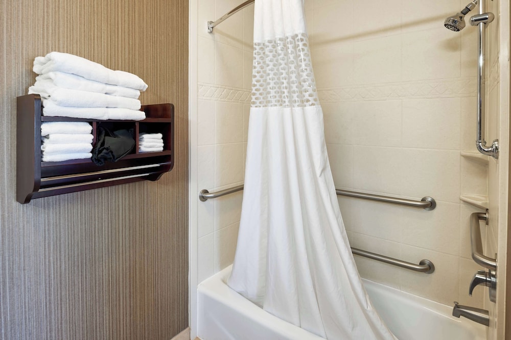Hampton Inn & Suites Longview North - photo 29