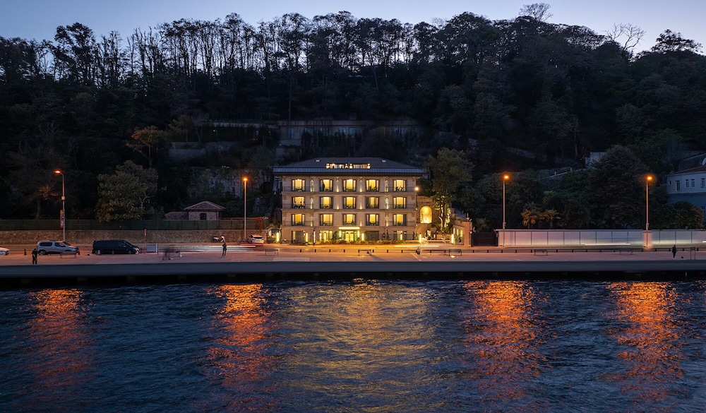 MFB Tarabya Hotel — 4-Star Luxury Hotel in Istanbul, Turkey