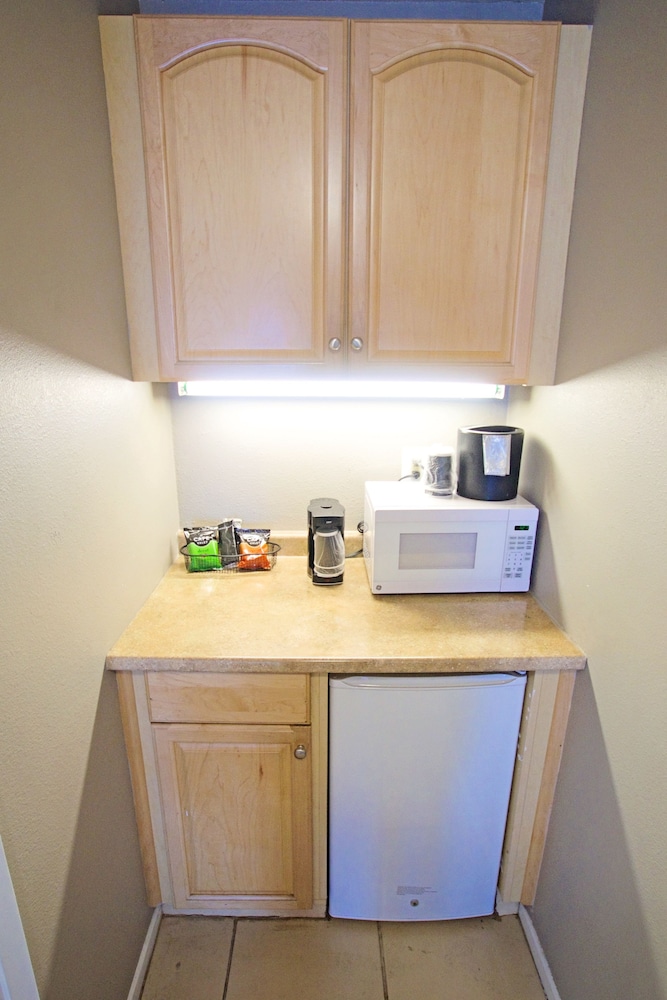 Ocean Villa Inn - photo 36