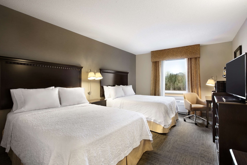 Hampton Inn & Suites Mahwah - photo 10