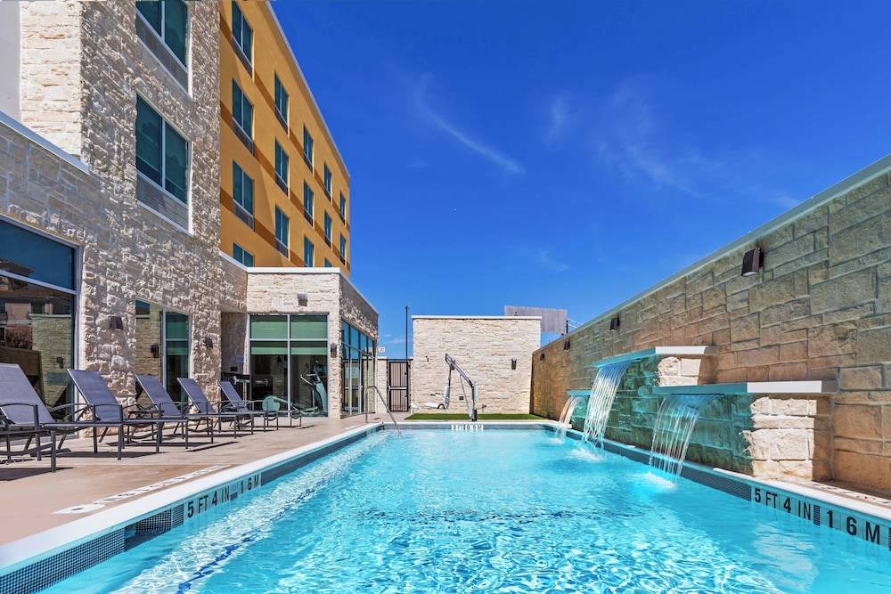 Fairfield Inn & Suites Houston Memorial City Area - photo 18