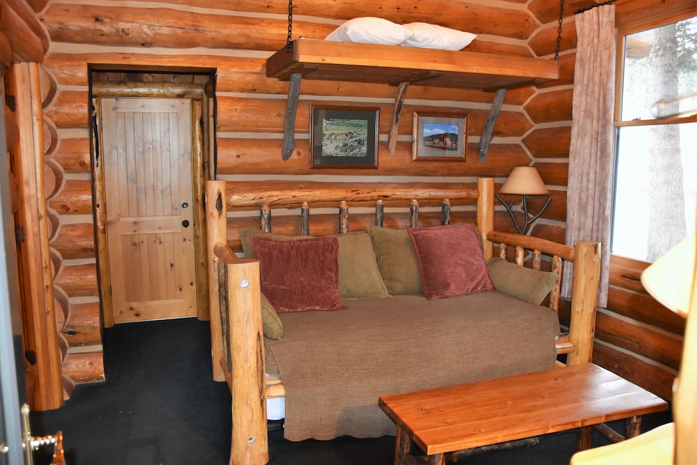 Hatchet Resort - photo 16