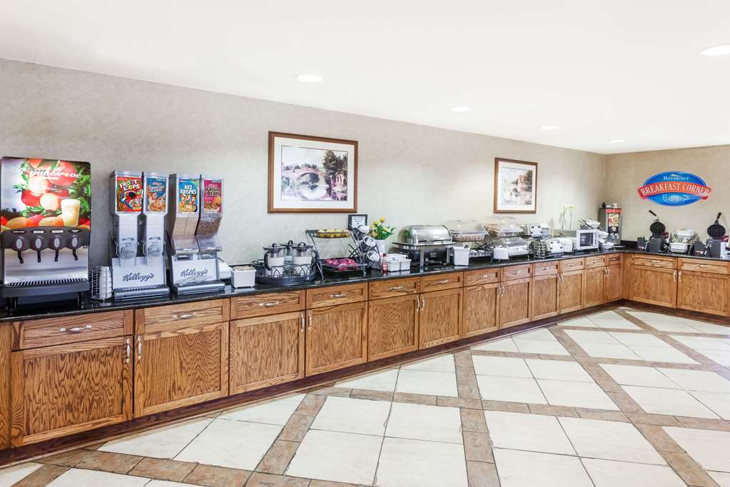 Baymont by Wyndham Elkhart - photo 35