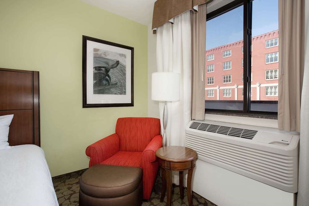 Hilton Garden Inn Lincoln Downtown Haymarket - photo 15