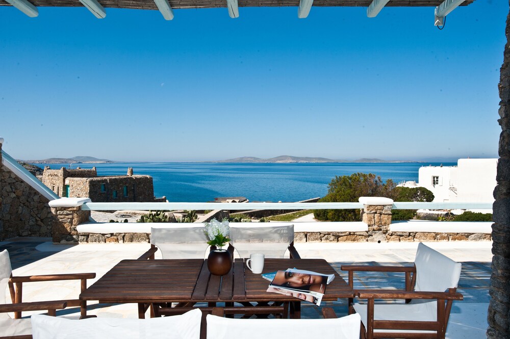Sofia's Bungalows Mykonos — 4-Star Luxury Hotel in Mykonos, Greece