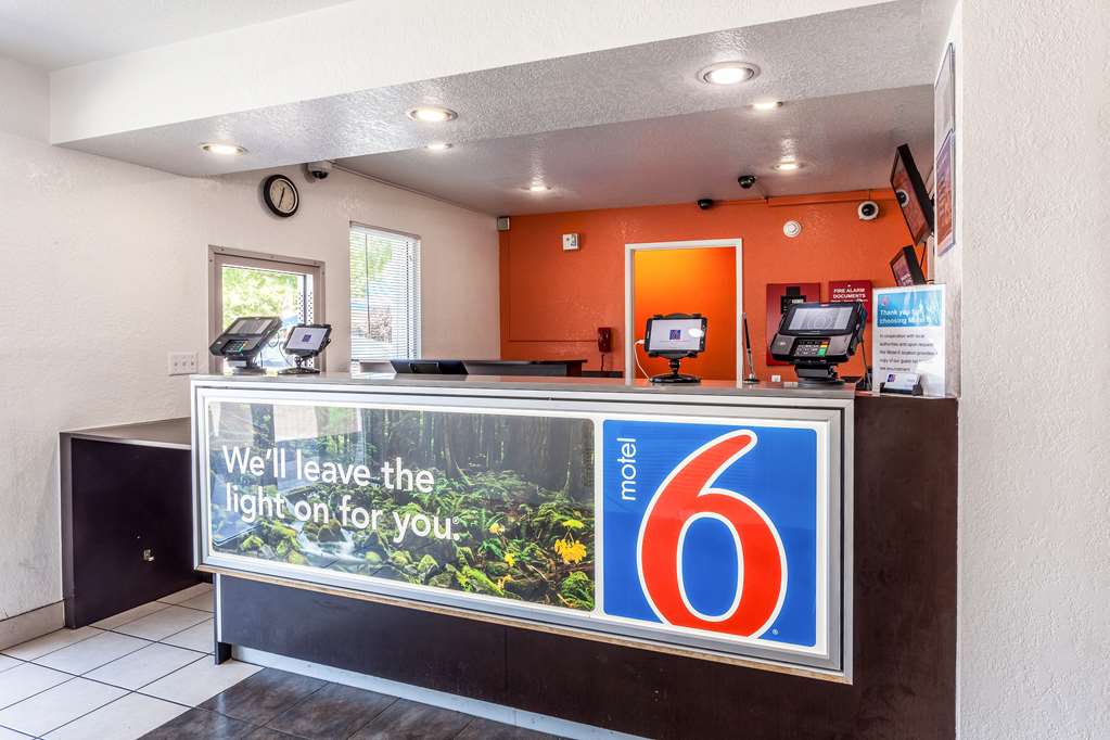 Motel 6 Sacramento CA Downtown - photo 20