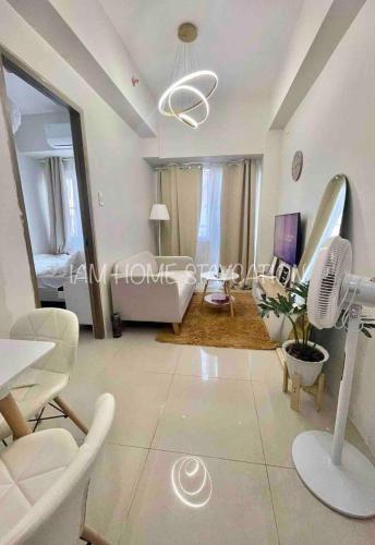 Staycation in Manila near NAIA Airport — 4-Star Luxury Hotel in Manila, Philippines