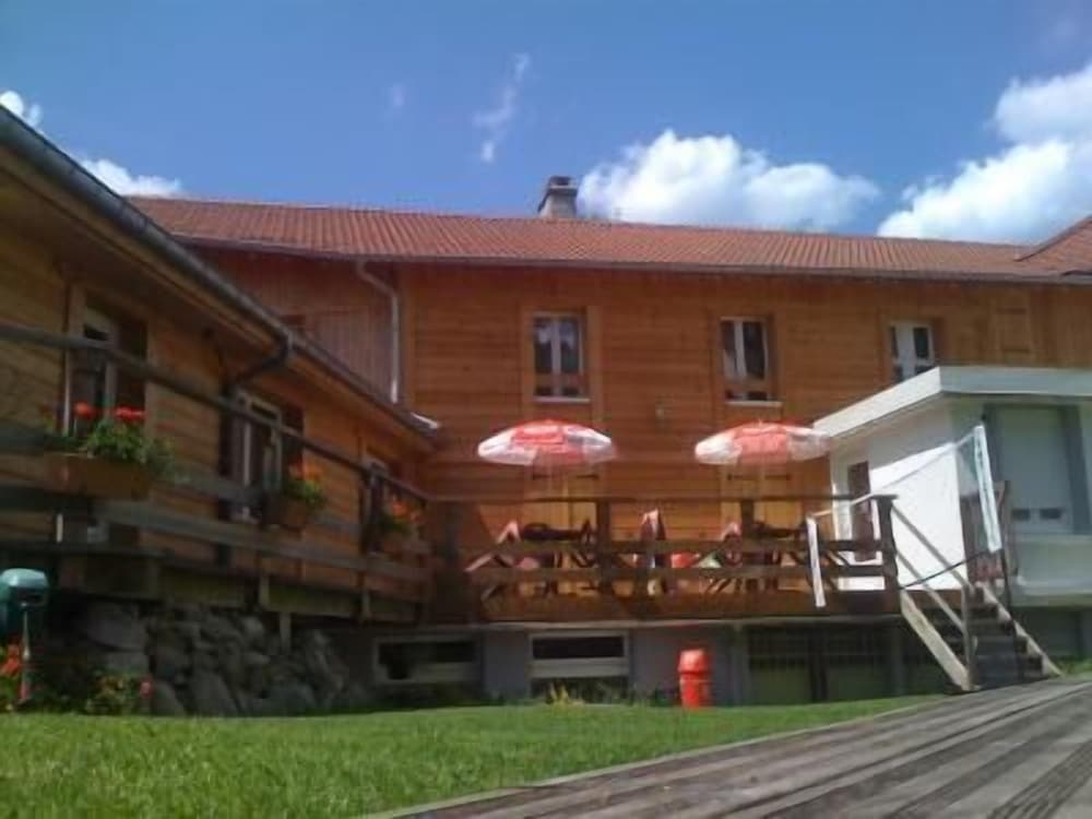 Hôtel La Marmotte - carbon neutral hotel in Gerardmer