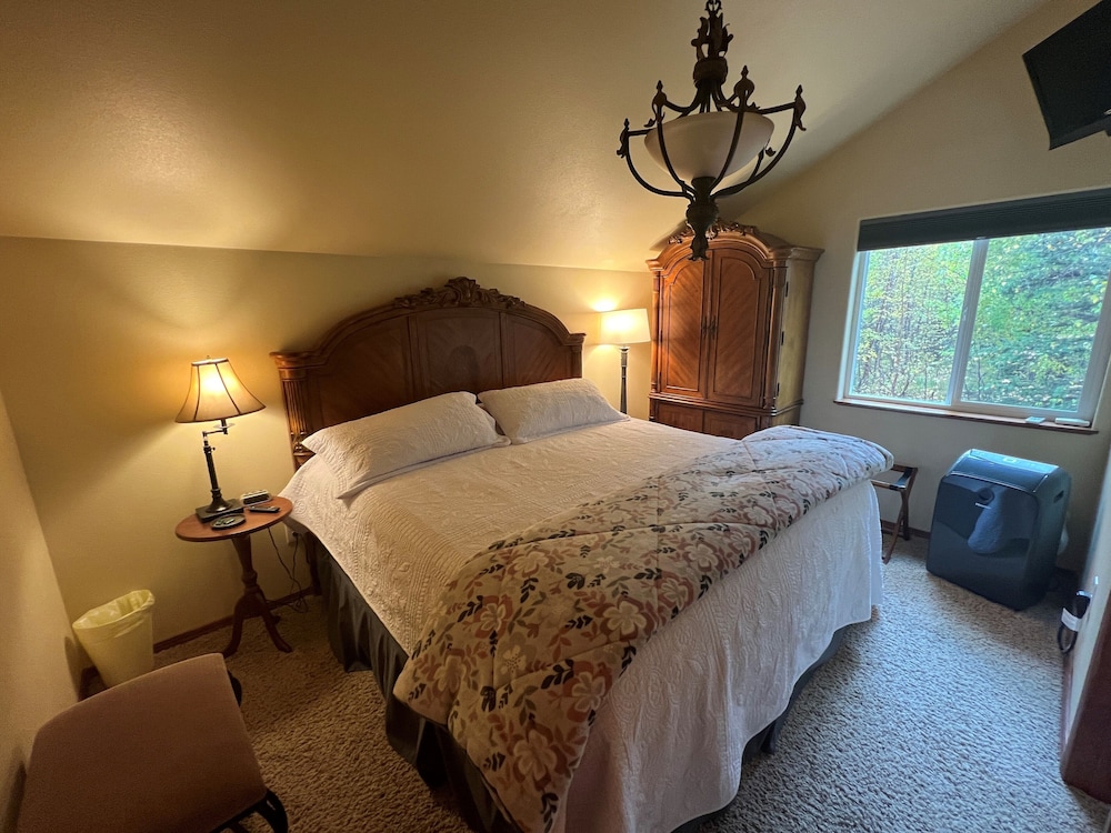 Alaska Adventure Unlimited Chalets - carbon neutral hotel in Wasilla