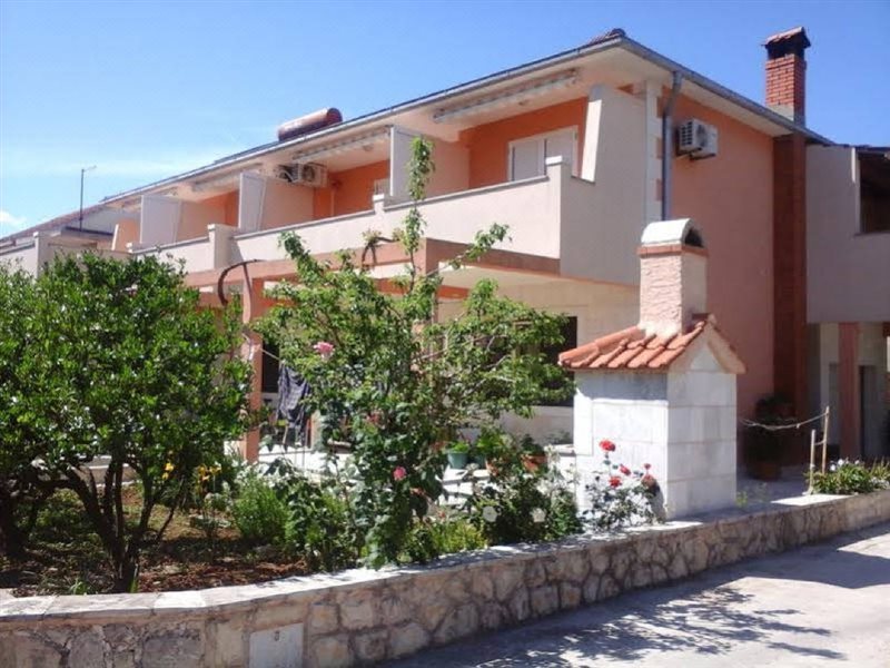 Bilicic Apartmani in Jelsa, Croatia