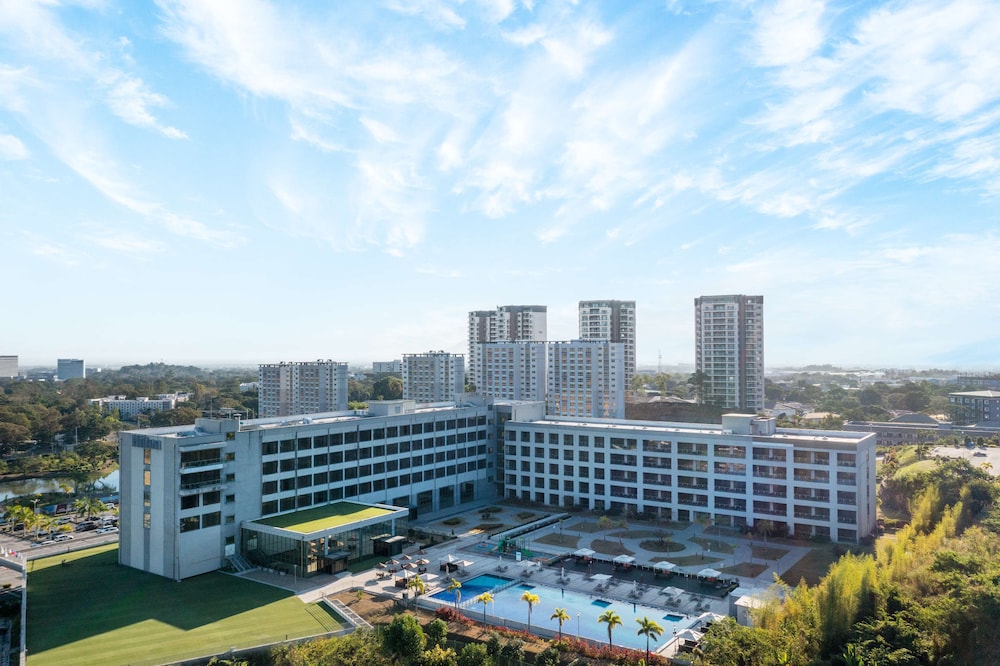 Hilton Clark Sun Valley Resort in Mabalacat City, Philippines