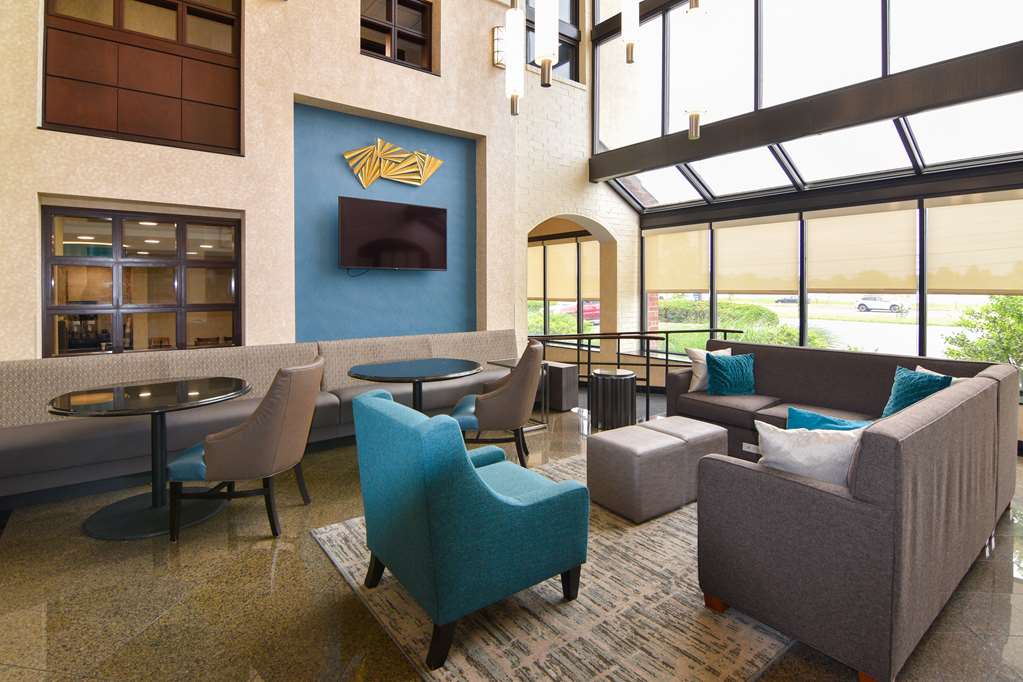 Best Western Plus Indianapolis North at Pyramids - photo 10