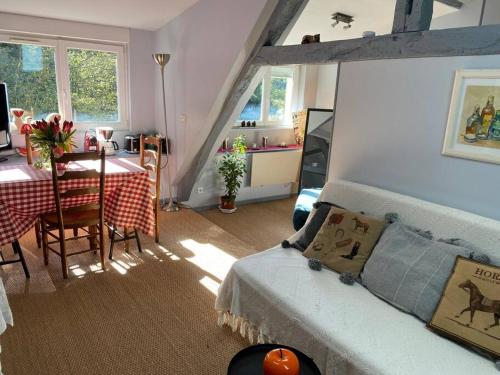 Le Vieux Moulin Chamant Senlis 60300 pet-friendly hotel Chamant