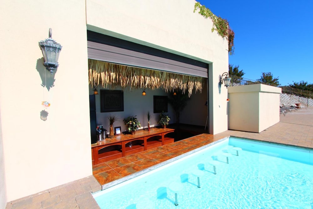 D'Monaco Luxury Resort - photo 46