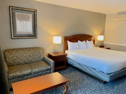 Golden Gables Inn Dazzler Select by Wyndham - photo 24