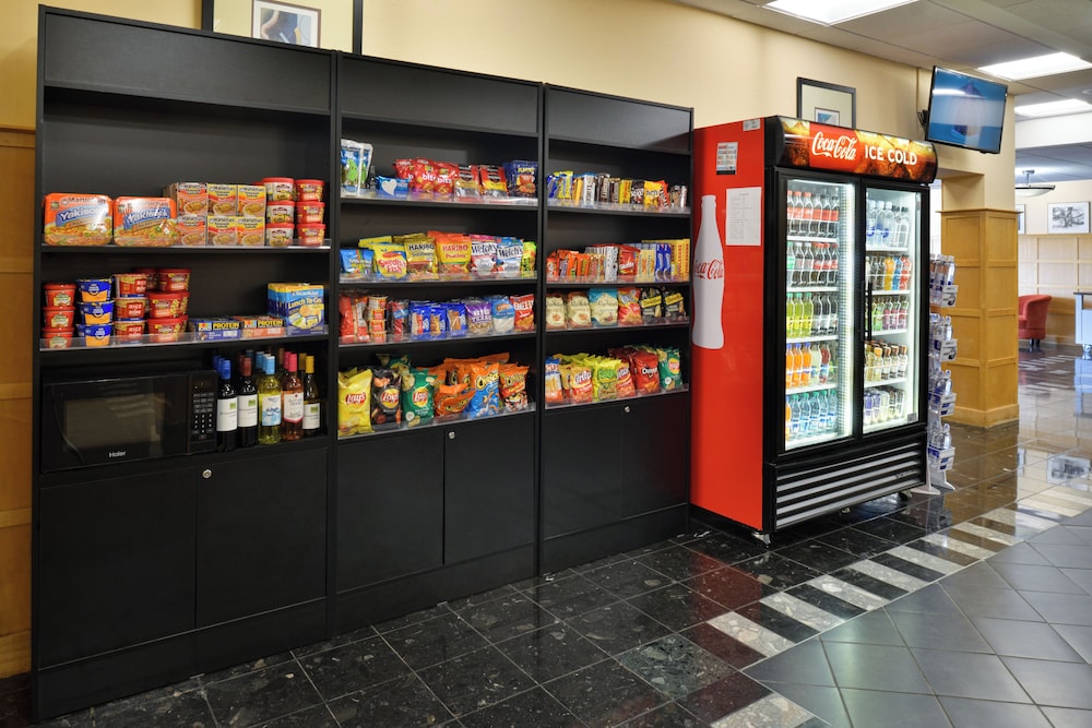 Hawthorne Inn and Conference Center - photo 2