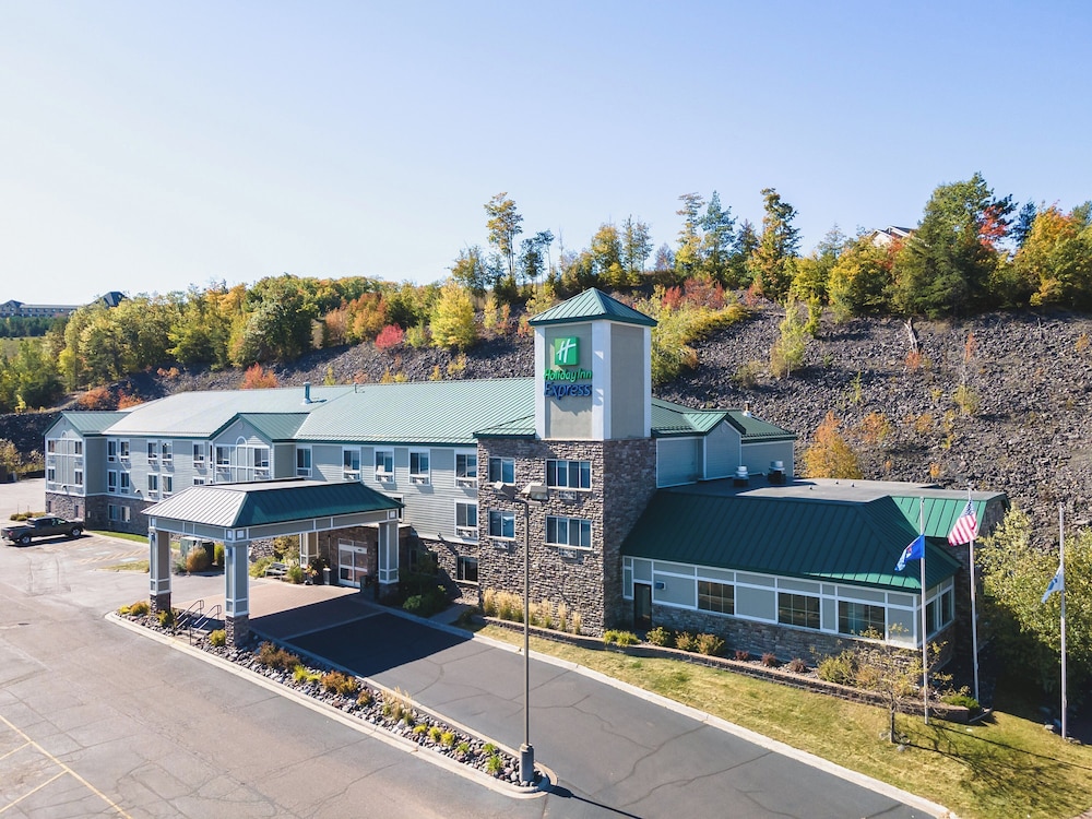 Holiday Inn Express Houghton Keweenaw by IHG - photo 105