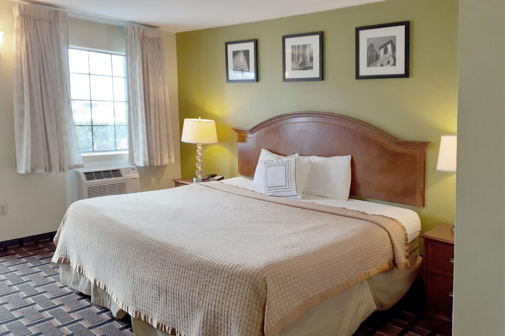 Travelodge by Wyndham Savannah Midtown - photo 8