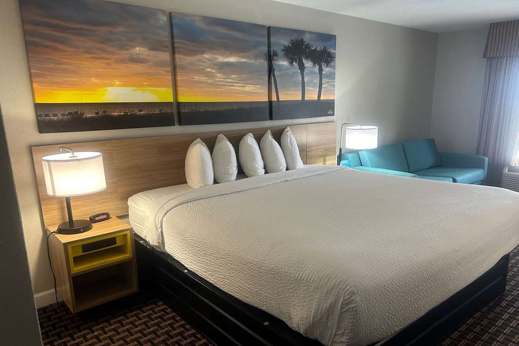 Days Inn by Wyndham Port Charlotte Punta Gorda - photo 12
