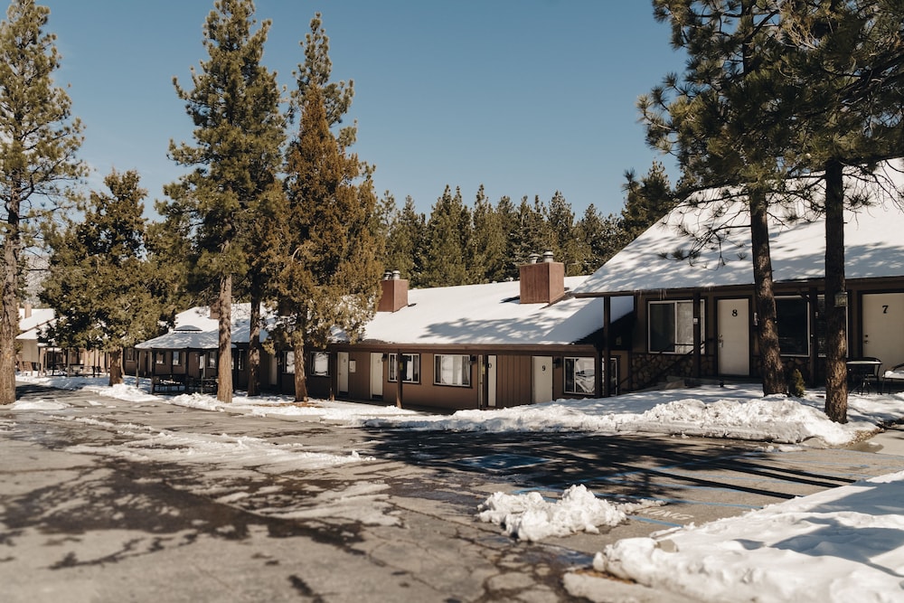Vintage Lakeside Inn - photo 45