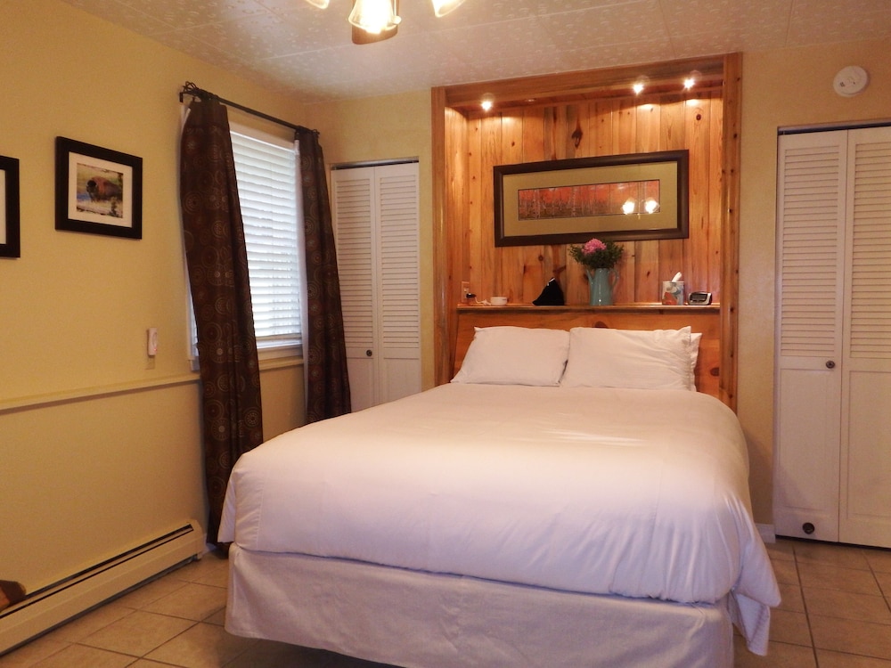 Bad Rock Bed and Breakfast Inn - photo 15
