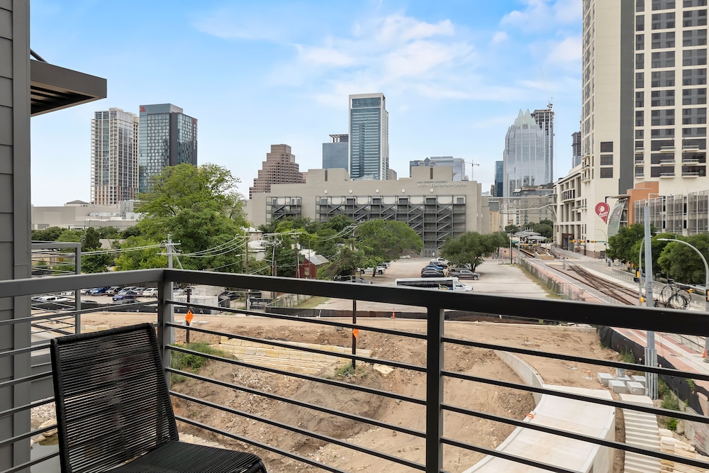 Placemakr Downtown Austin - photo 177
