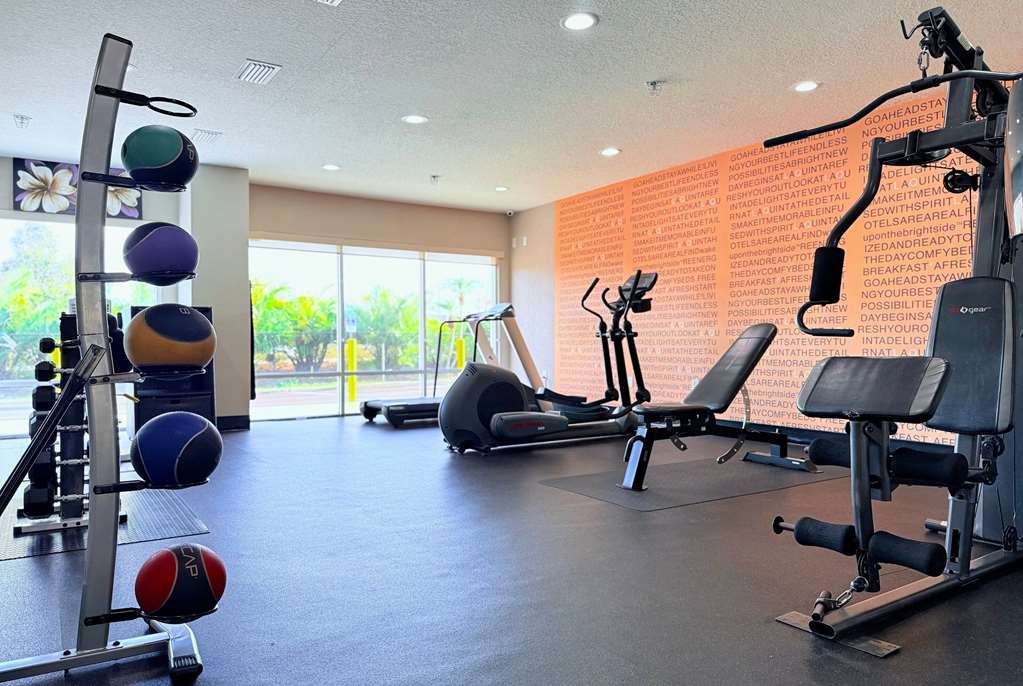 La Quinta Inn & Suites by Wyndham Orlando Universal area - photo 7
