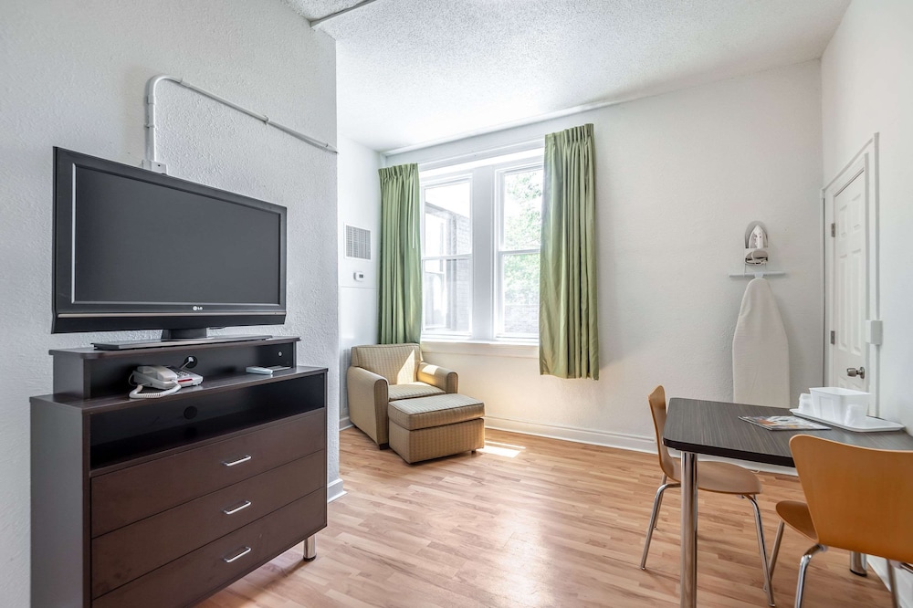 Quality Inn & Suites Kansas City Downtown - photo 30