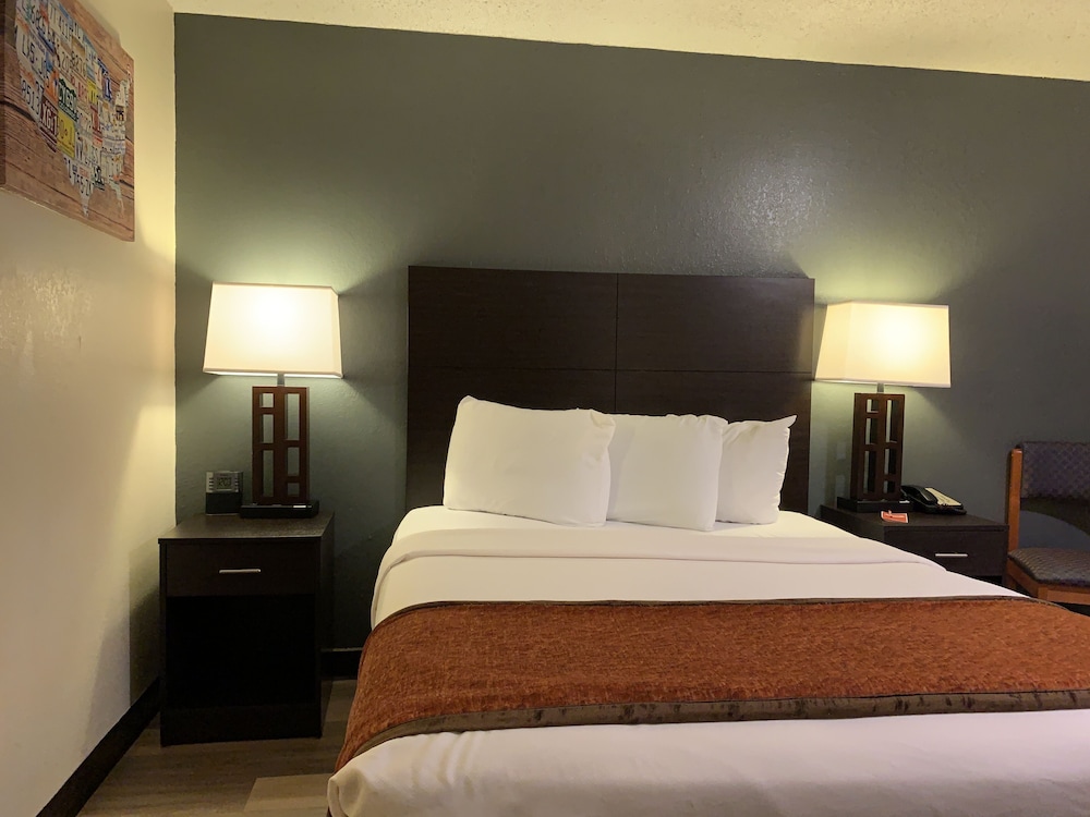 Brentwood Inn - photo 16