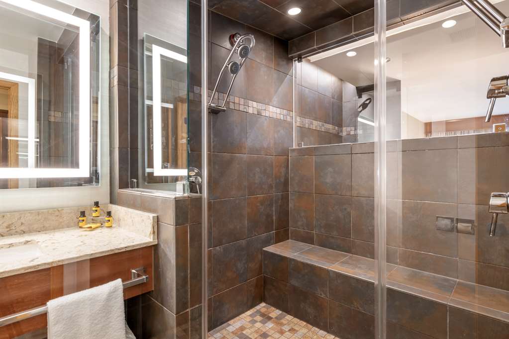 Best Western Plus Superior Inn - photo 58