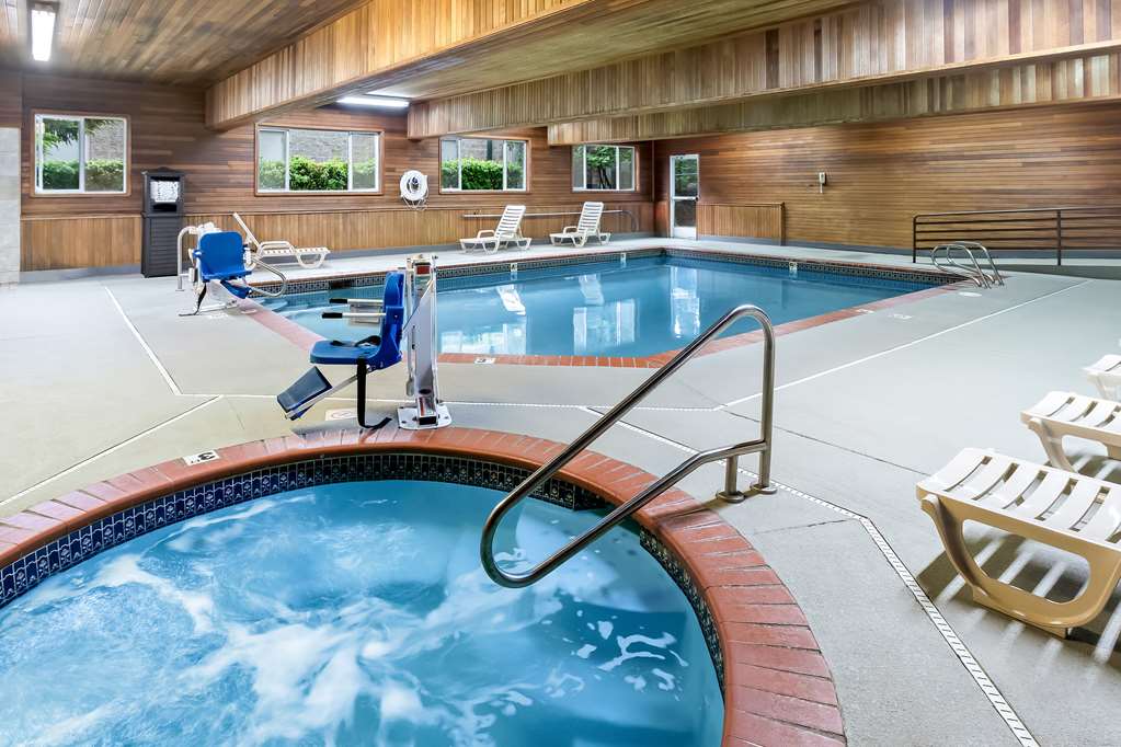 Comfort Suites Portland Airport - photo 31