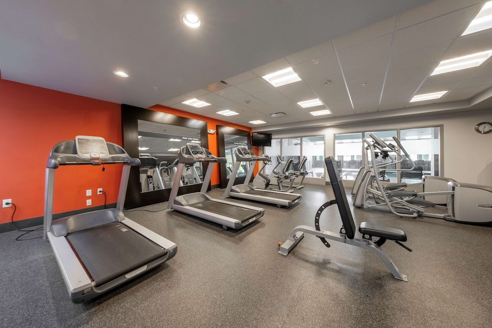 Hampton Inn & Suites DuPont - photo 37