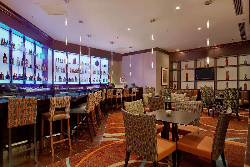 Hilton Rosemont Chicago O'Hare - photo 16