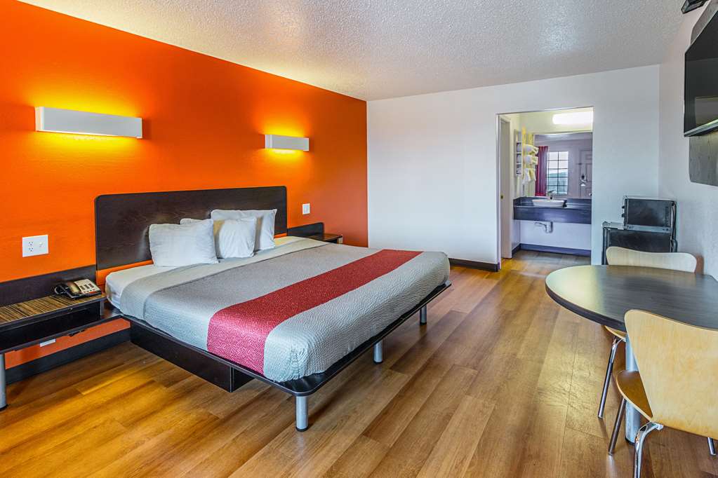 Motel 6 Waxahachie TX - photo 11