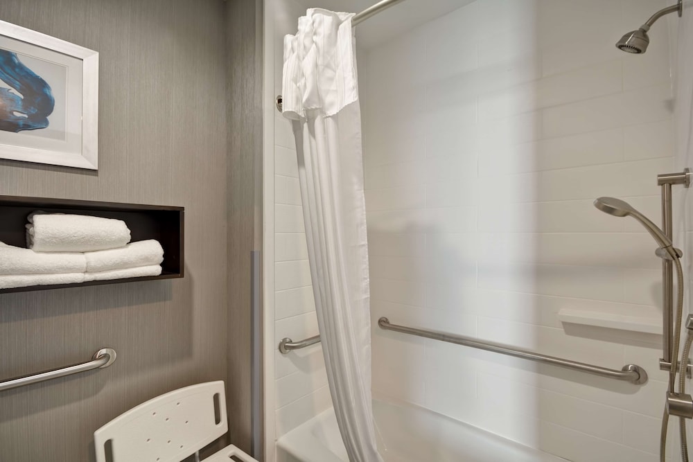 Homewood Suites by Hilton Conroe - photo 27