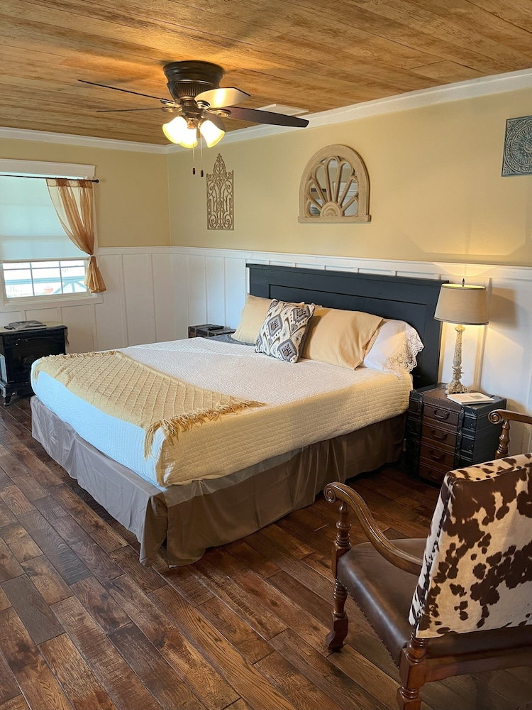 The Alexander at Creek Road - photo 32