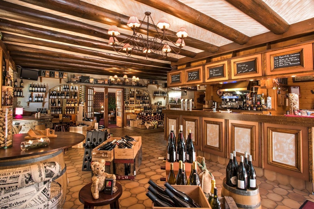 Logis De France Le Rocher Blanc — La Garde — photo 2