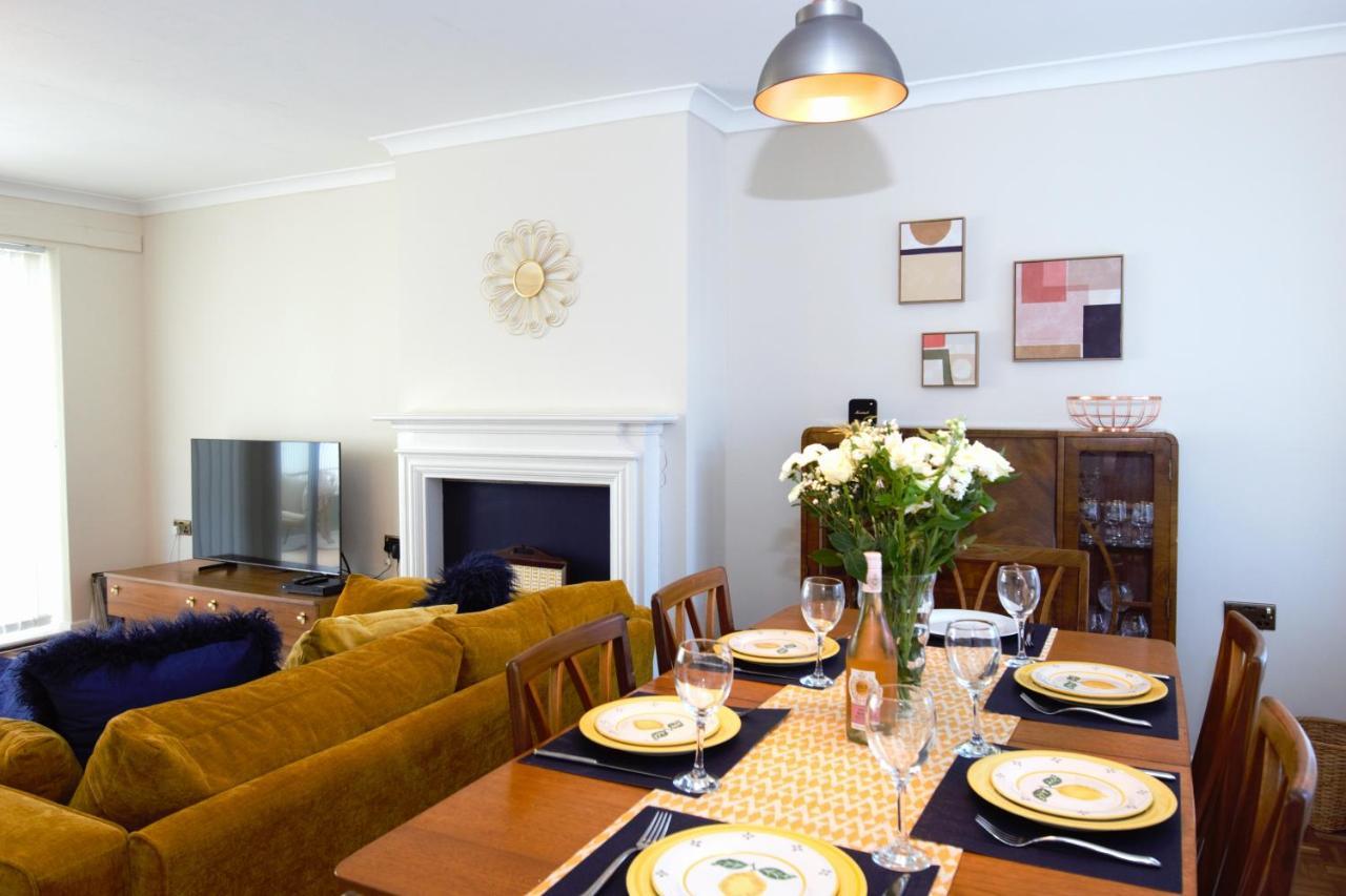 Family Seaside Bungalow Max 6 Adults Only — 4-Star Luxury Hotel in Margate, United Kingdom