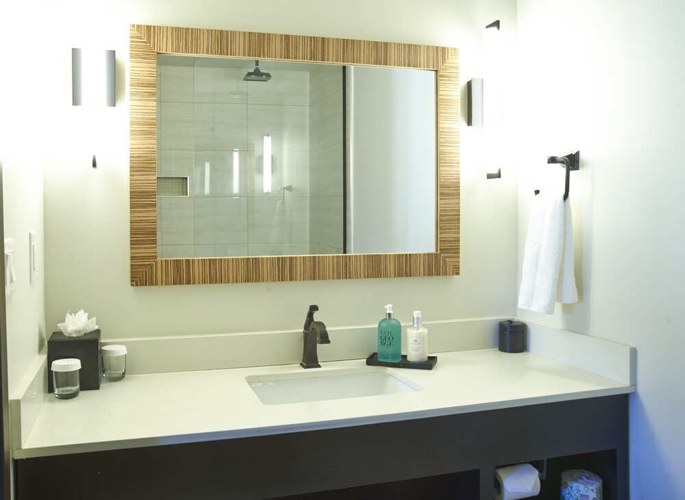 Hotel Azura - photo 7