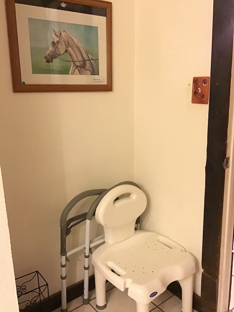 Family Friendly - photo 42