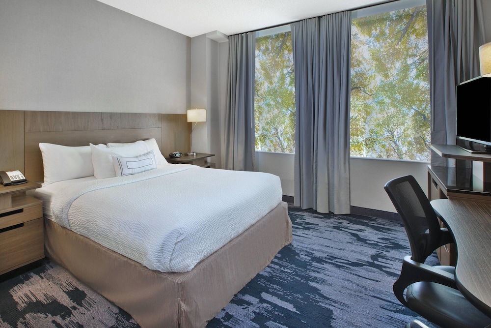 Fairfield Inn & Suites by Marriott Milwaukee Downtown - photo 6