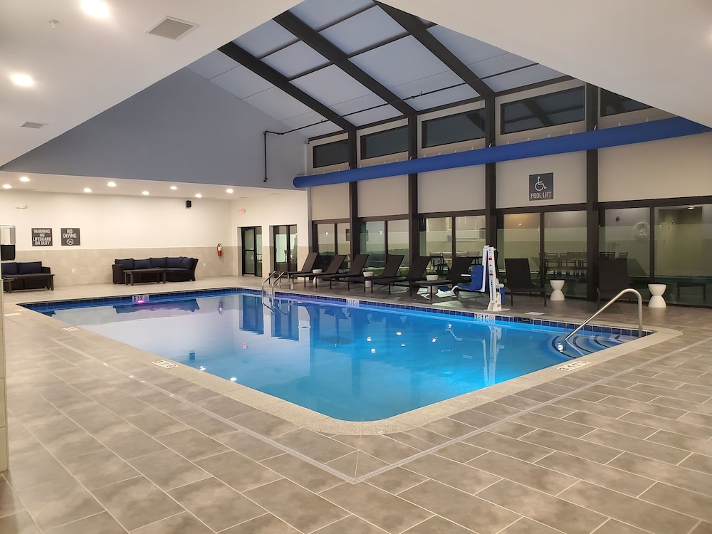 Doubletree by Hilton Monroe Township Cranbury - photo 15
