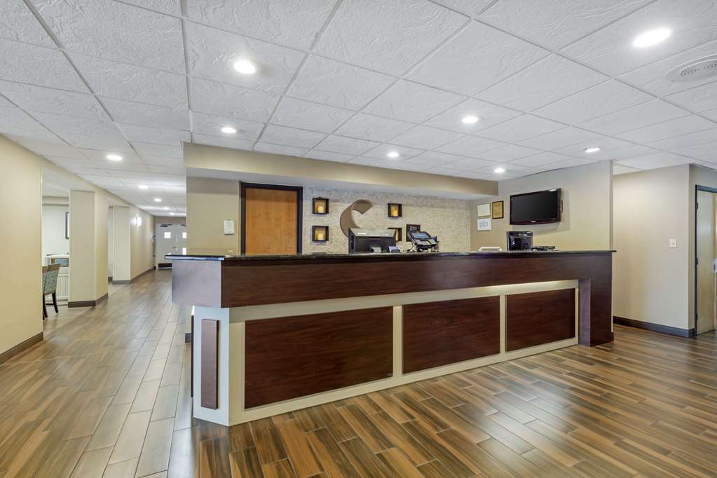 Comfort Inn Herndon Reston - photo 2
